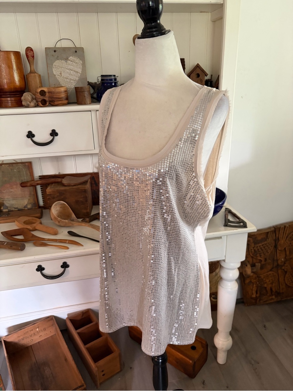 White House Black Market Sequin Scoop Neck Women’s Tank Top — Light Beige